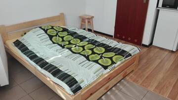 Фото номера Двухместный номер с 1 кроватью Хостелы Hostel Sosnowiec г. Сосновец 7